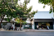 Dijual Rumah dan Toko Ditengah Kota Kediri