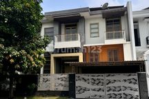 Strategis Rumah Villa Bukit Indah Semu Furnish Terawat Siap Huni 