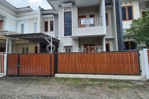 Dikontrakan Rumah Murah Dua Lantai Semi Furnish Dekat Rs Wirosaban Umbulharjo