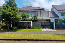 Rumah Hook Asri 2 Lantai Daerah Araya Golf Malang