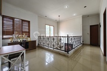 Rumah Meruya Selatan Ukuran 10x25 Siap Huni 