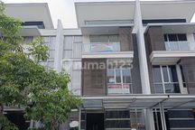 Termurah Rumah Mozart Golf 8X20 Golf Island 3 Lantai - Segera Terjual - Welcome Investor