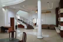 Rumah 466M2 Layar Permai Disewakan Bangunan Mandiri Unit Langka!!