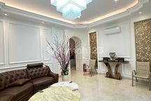 Rumah Full Furnished Mewah 2,5 Lantai Golf Island Unit Langka