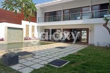 Villa Cantik Modern Minimalis 2 Lantai di Kunti Seminyak Bali