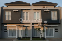 Rumah 2 Lt Dekat Cinere 8 Menit ke Gerbang Tol Limo 2 Siap Huni J40118