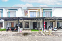 Rumah 2 Lantai 5 Menit ke Rs Unimedika Sepatan SHM Hadap Timur J43830