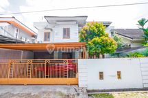 Rumah Luas 8 Menit ke Gerbang Tol Cilandak Utama Hadap Selatan J41852