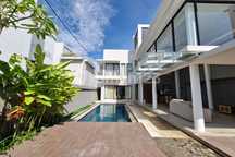 Villa Siap Huni SHM Dekat Akses Tol di Nusa Dua