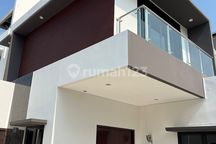 Brand New 10X10 Hooked Meruya 2.2M