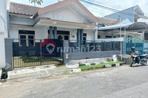 Rumah Bagus 3 KT 2 KM SHM Blimbing Malang 