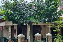 Rumah Siap Huni Lingkungan Asri di Perumahan