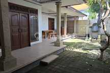 Rumah Lantai Satu Lokasi di Beachside Sanur