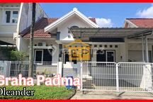 Rumah Cantik di Graha Padma Dekat Karangturi