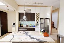 Jual Cepat, Jual Bu , Rumah di Navapark , Luas 220 M2, 10X22, 5 Kt