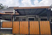 Rumah Kontrakan Bagus Semi Furnished di Banyumanik Semarang