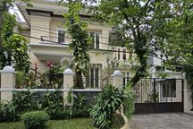 Rumah Mewah Sewa & Jual 2 Lantai di Pondok Indah