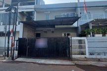 Turun Harga Drastis.. Sebelahan Dengan Rumah Artis ..rumah Idaman 2 Lantai Di Area Strategis Jl Abdul Majid Cipete Selatan Dekat Ke Kemang Village Jaksel