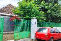 Rumah DIJUAL DISEWA Daerah Banjaran Kediri Cocok untuk cafe, kantor distributor, dekat dengan kawasan persekolahan