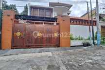 Rumah Siap Huni 2 Lantai Furnished Terawat Di Kerobokan Area Expat Dan Dekat Lollypop School Dan Lentera Kasih