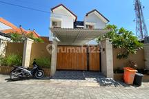 Rumah 2 Lantai Semi Furnished Bagus Terawat di Wirasatya Sanur Tukad Balian Area Nyaman dan Bersih