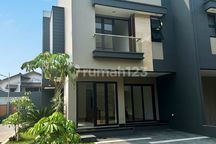 Rumah Smarthome Semi Furnish Dekat MRT, Stasiun, Binus