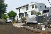 Murah Mewah Rumah Hook Siap Huni di Bukit Golf Riverside Cibubur