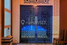 Dijual Villa Murah 2 Lantai Ada Kolam Renang Dengan Desai Bangunan Maroko Di Sentul City!