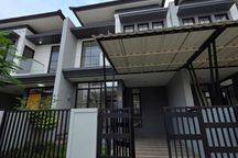 Rumah Sewa Bagus Depan Sekolah Al Azhar Cileungsi