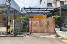 Murah!!!jual Cepat Rumah Siap Huni 2 Lantai Deket Mall Mkg Deket Bulevard Raya Di Kelapa Gading