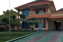 Rumah di Jl. Cipto Mangunkusumo 2 Lantai SHM Bagus Timur