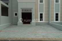 Disewakan Rumah Baru Bagus di Teluk Betung Barat