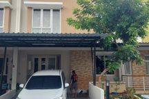 Disewakan Rumah 2 Lantai 7x11 Thomson Summarecon Gading Serpong