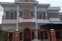 Rumah 2 Lantai, Siap Huni Lokasi Strategis, Pusat Kota Di Pangeran Natakusuma. Pontianak