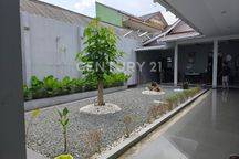 Rumah Cantik Semi Outdoor Cocok Untuk Usaha Di Drajat