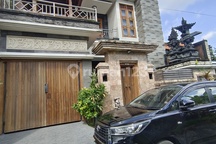 Rumah Mengwi Abianbase 2 Lantai 5 Kamar