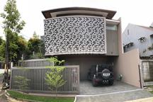 Jual Rumah Modern di Hook di Komplek Nusa Sari Citeureup Cimahi