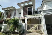 Dijual Rumah 2 Lantai Fully Furnished Dekat Dari Raya Suhat, Ub & Polinema di Permata Jingga Kota Malang