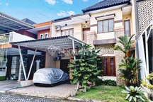 Rumah Cluster 2lantai Fully Furnished Di Gentan Dekat Solo