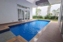 Kolam Renang, Lantai Full Marmer Import, Parkit Jati, Luas Tanah 880m², Rumah Di Menteng