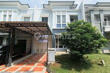 Murah ! Rumah Cantik Dekat Lap Golf Di Phg Summarecon Serpong 