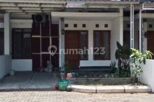 Rumah Siap Huni Bagus Bangunan Baru di Cluster Bergengsi di Gentan, Solo