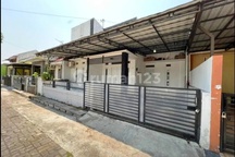 Rumah Bagus Siap Huni dengan Perabotan di Colomadu, Solo