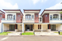 Rumah 2 Lantai SHM 13 Menit ke Terminal Pasar Kemis Hadap Utara J47501