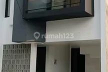 Rumah Minimalis 10 Menit ke Gerbang Tol Kukusan 1 SHM Siap Huni J38350