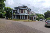 Dijual Rmh Cakep Posisi Hoek Murah Meriah Cluster Verdan Ville Blok H5