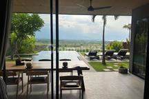 Villa Beachside With Ocean , Ricefield Mountain View In Lovina Buleleng