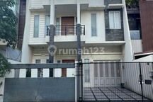 Rumah Permata Buana Lt300m2 -12X25 Lokasi Premium