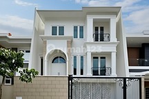 Rumah Baru di Puri Kencana Luas 200M2 Lantai Marmer