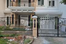 Rumah Mewah Puri Indah 12X25 Blok J Lantai Marmer Import